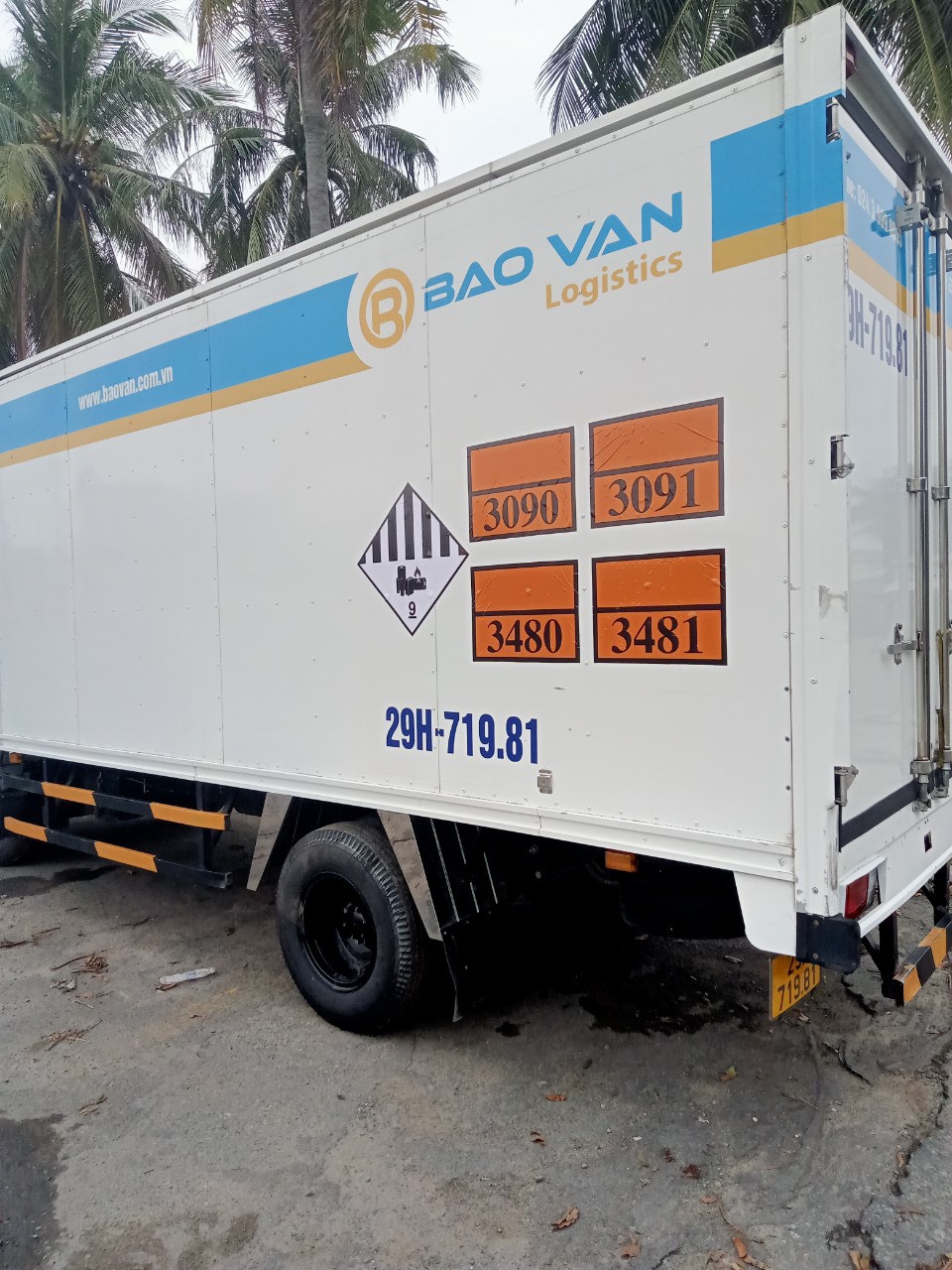 kho chứa hàng hóa chất nguy hiểm