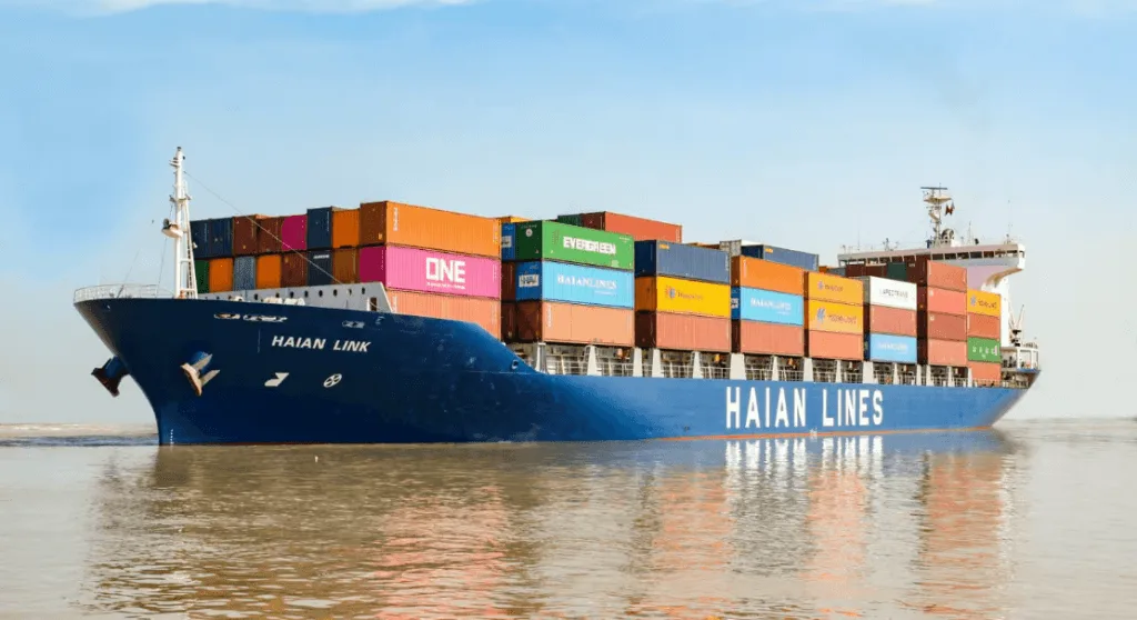 Tàu container nội địa tuyến Bắc – Nam